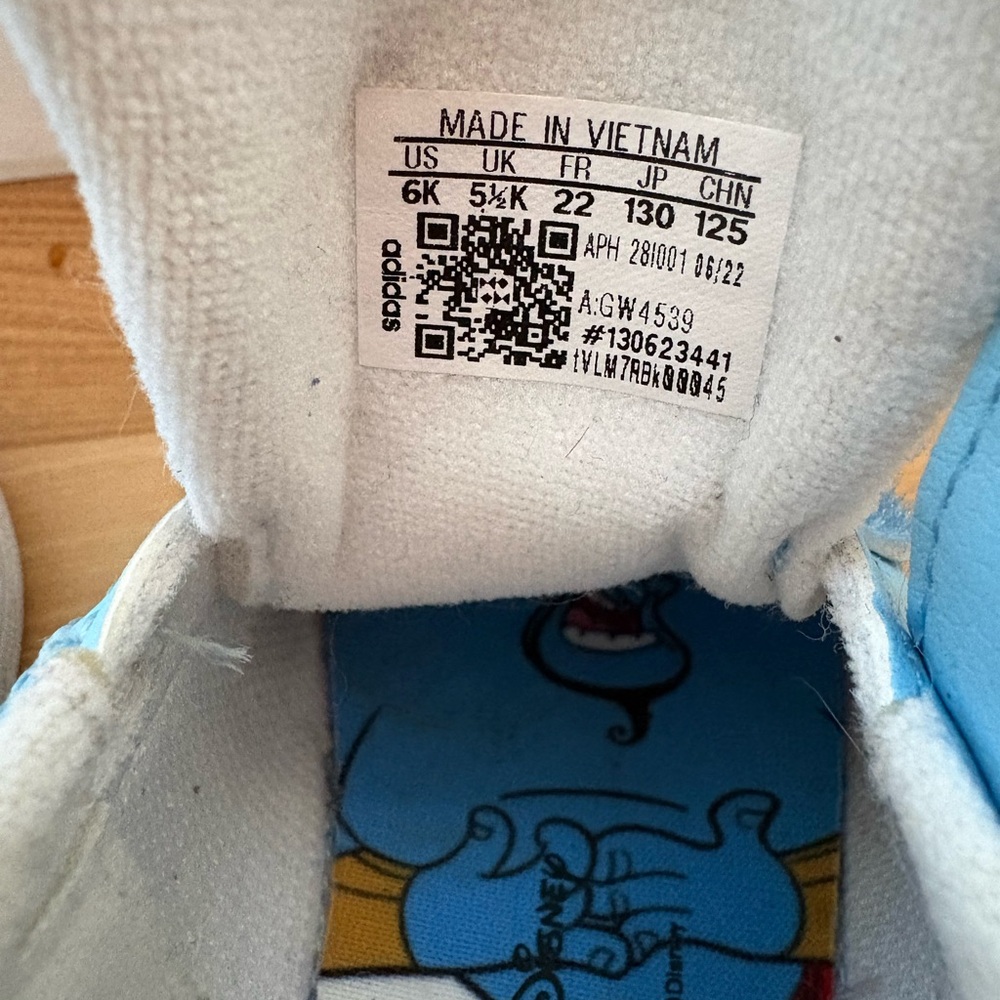 Adidas Kids' Light Blue Stan Smith Disney's Genie Sneakers - Picture 10 of 10